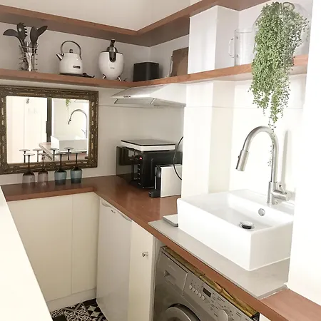 Climatisé Pour 1 Ou 2 Personnes Au 109 Avenue Mozart 16 * Parigi